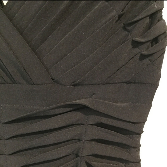 Adrianna Papell V neck tiered dress - Picture 6 of 7